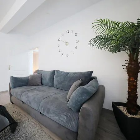 Apartment Lägenhet