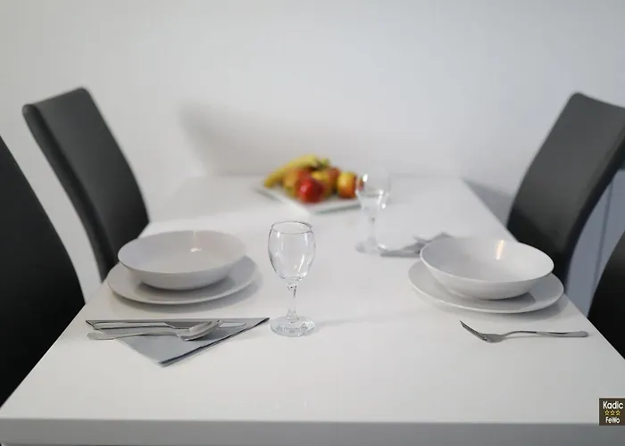 Apartment * Vir