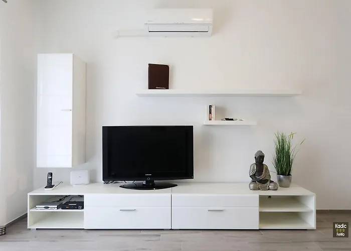 Apartment Vir