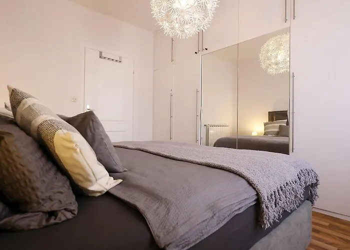 Apartment Appartement *